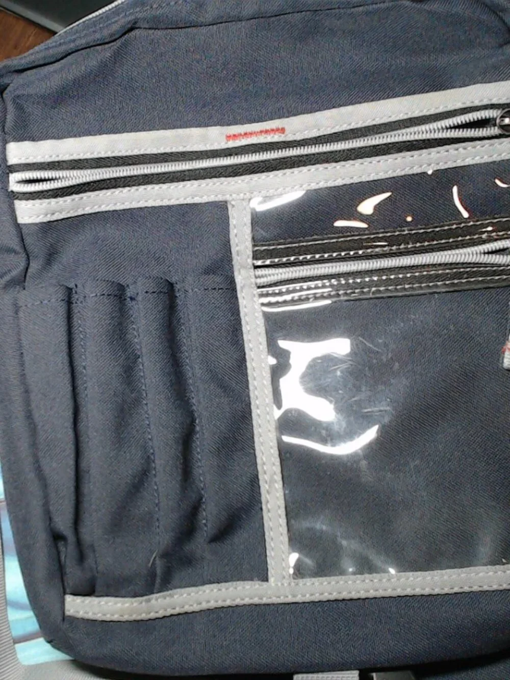 Quicksilver Y2K Gray messenger bag GREAT FOR TRAVEL!